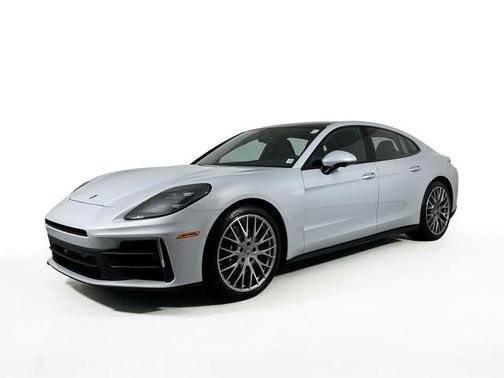 2026 Porsche Panamera 4