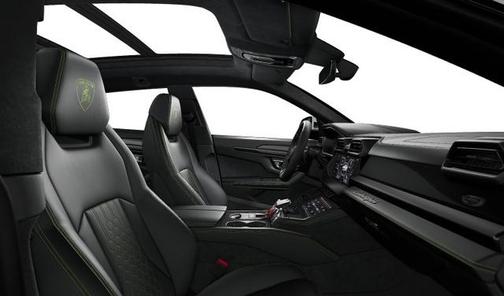 2025 Lamborghini Urus SE