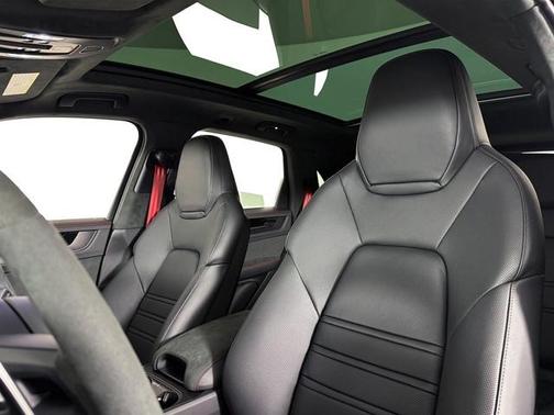 2026 Porsche Cayenne GTS