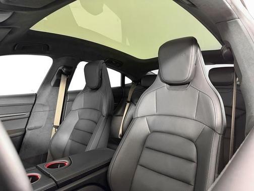 Chalk 2025 Porsche Taycan