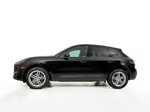 2025 Porsche Macan T