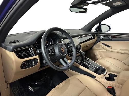 2025 Porsche Macan T
