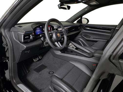 2025 Porsche Macan 4S
