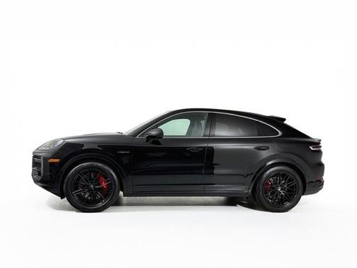 2025 Porsche Cayenne Turbo