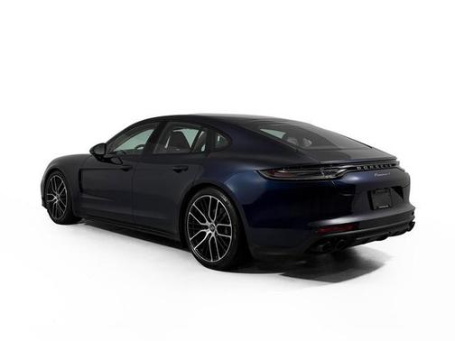 Night Blue Metallic 2022 Porsche Panamera