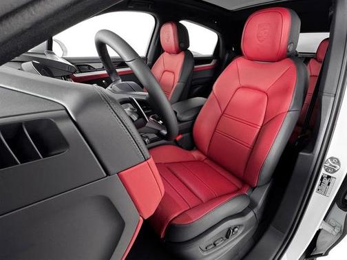 2025 Porsche Cayenne S