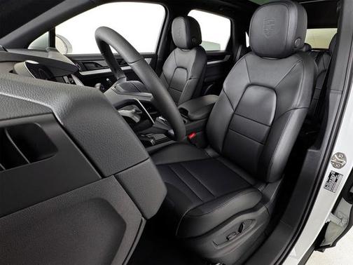 2025 Porsche Cayenne S