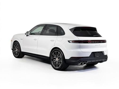 2025 Porsche Cayenne S