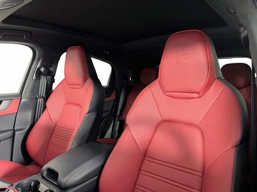 2026 Porsche Cayenne GTS