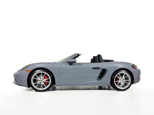 2025 Porsche 718 Boxster S