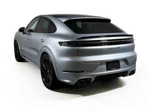 2026 Porsche Cayenne GTS