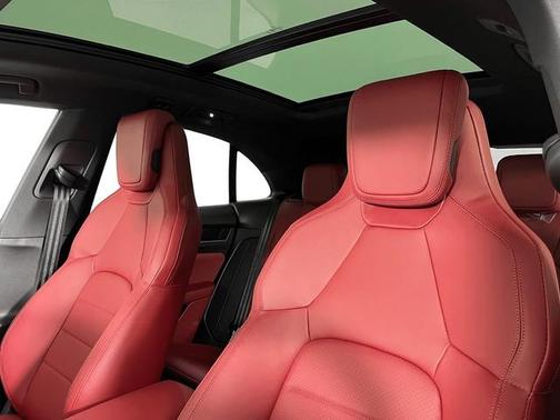 2026 Porsche Macan Macan Electric 4