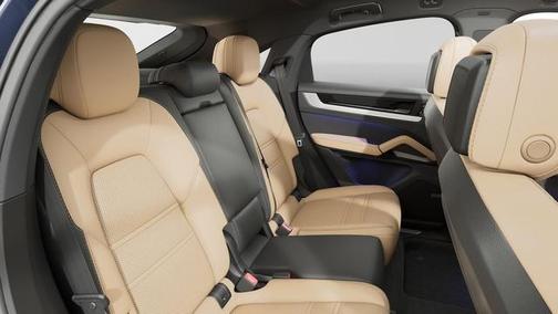 Algarve Blue Metallic 2026 Porsche Cayenne S