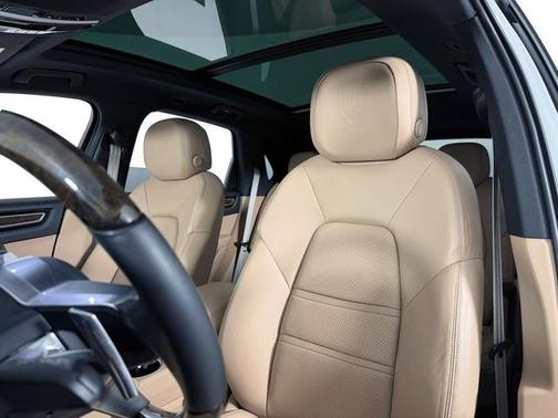 2023 Porsche Cayenne Cayenne