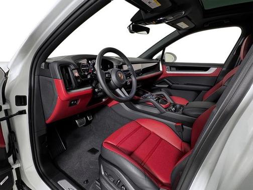 2025 Porsche Cayenne S