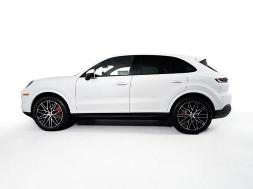 2025 Porsche Cayenne S