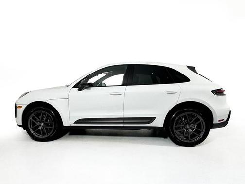 2025 Porsche Macan Macan T
