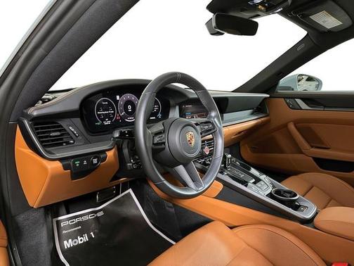 2025 Porsche 911 Carrera