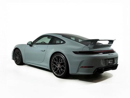 2025 Porsche 911 Carrera