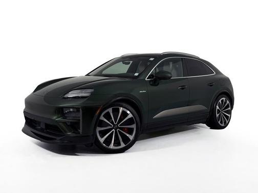 2024 Porsche Macan Turbo