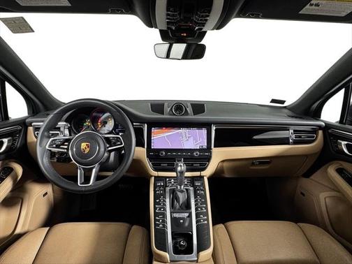 2021 Porsche Macan Base