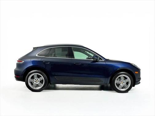 2021 Porsche Macan Base
