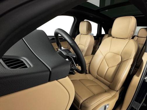 2021 Porsche Macan Base