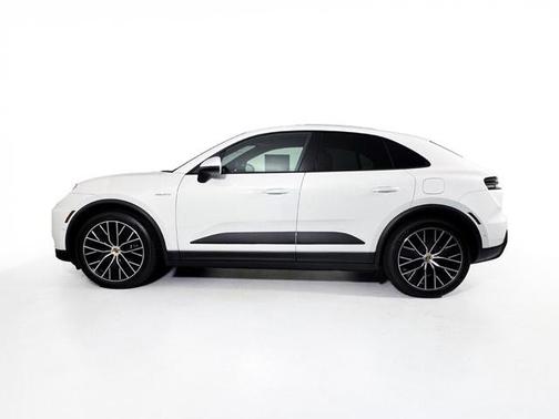 2024 Porsche Macan 4