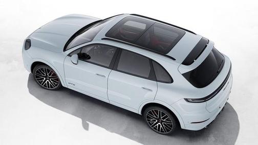 2025 Porsche Cayenne GTS