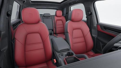 2025 Porsche Cayenne GTS
