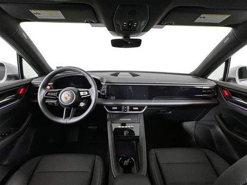 2025 Porsche Macan Electric