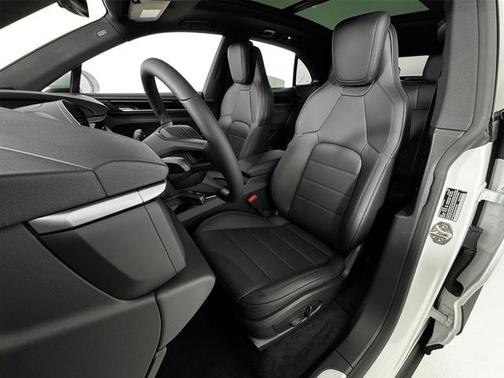 2025 Porsche Macan Electric