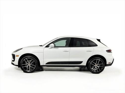 2023 Porsche Macan Base