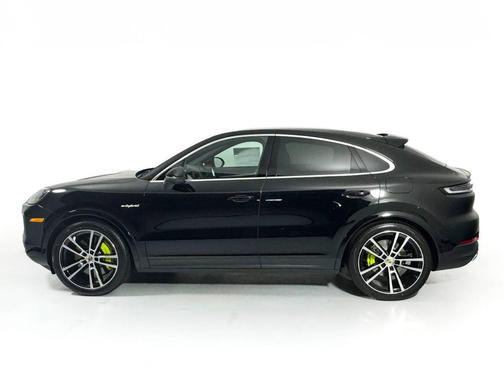 2024 Porsche Cayenne E-Hybrid Coupe