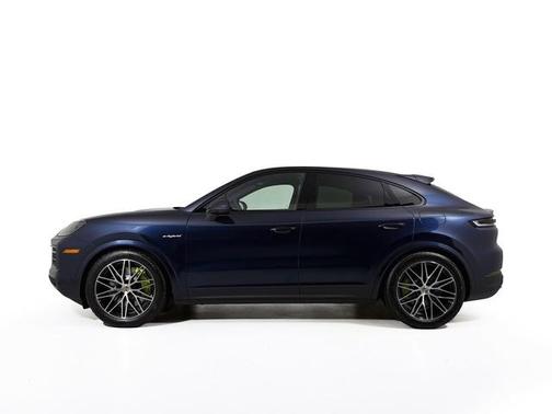 Chromite Black Metallic 2026 Porsche Cayenne Cayenne E-Hybrid