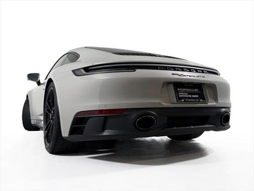 2022 Porsche 911 Carrera GTS