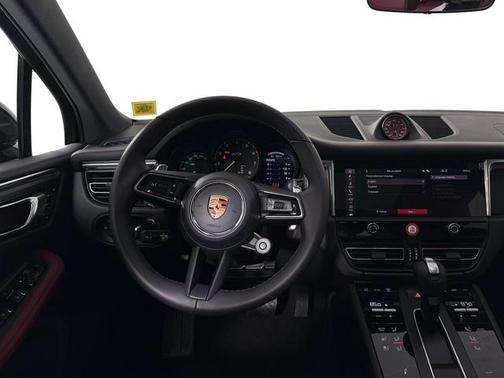 2026 Porsche Macan Macan GTS