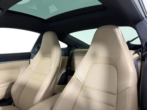 Aventurine Green Metallic 2021 Porsche 911 911 Carrera S