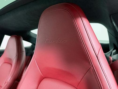 2022 Porsche 911 Turbo