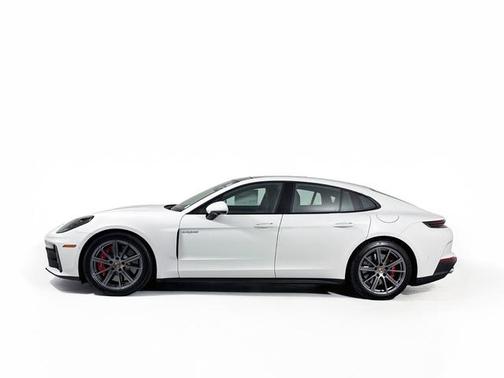 2025 Porsche Panamera 4S