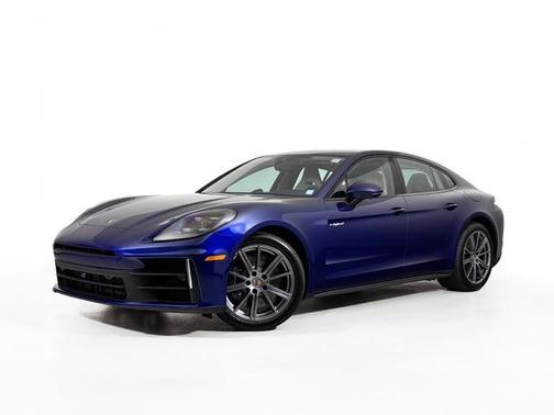 2025 Porsche Panamera 4