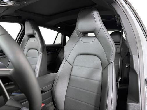 2026 Porsche Panamera 4 E-Hybrid