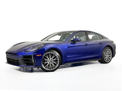 2025 Porsche Panamera 4