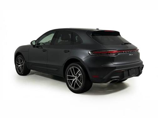 Volcano Grey Metallic 2026 Porsche Macan Macan