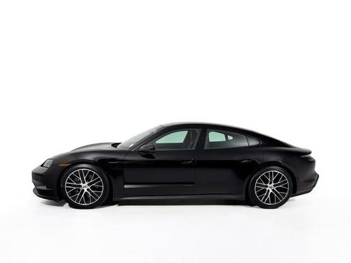 2025 Porsche Taycan 4