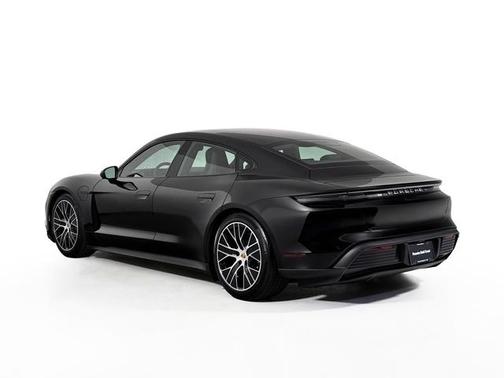 2025 Porsche Taycan 4