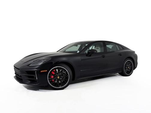 2026 Porsche Panamera 4