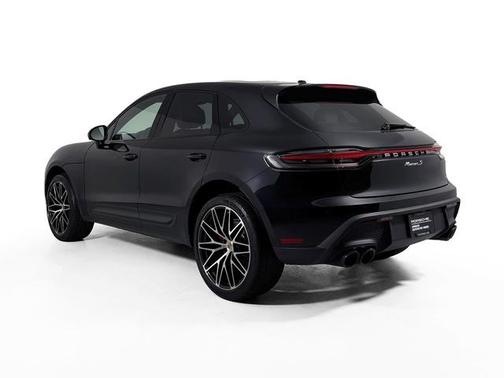 2022 Porsche Macan S
