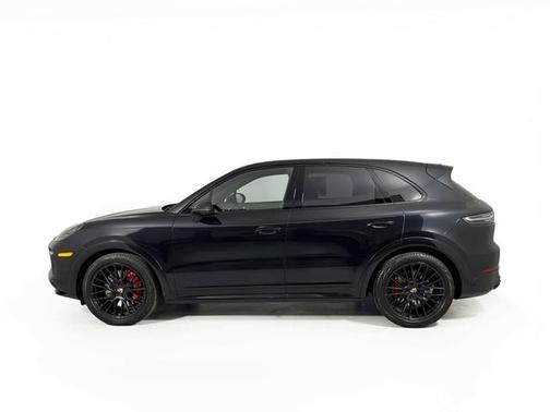 2022 Porsche Cayenne GTS