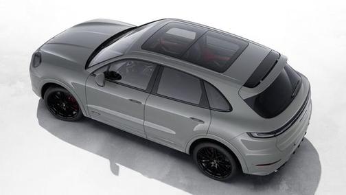 2026 Porsche Cayenne GTS